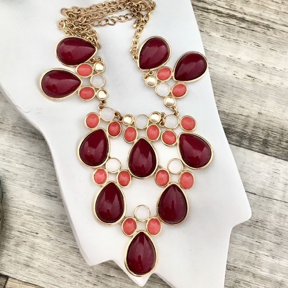 Statement Bib Necklace Burgundy Red 4504